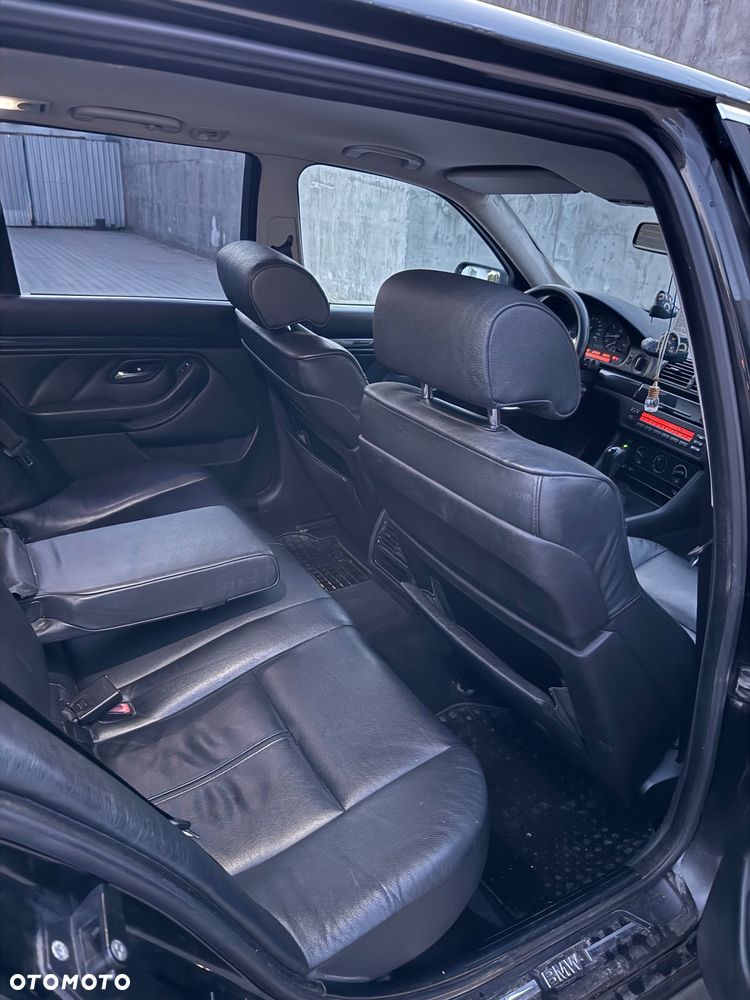 BMW Seria 5 - 27