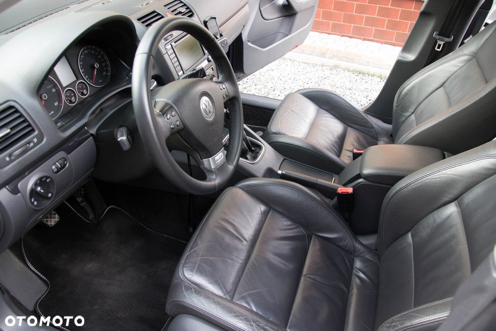 Volkswagen Golf 2.0 TDI DPF GT Sport - 21