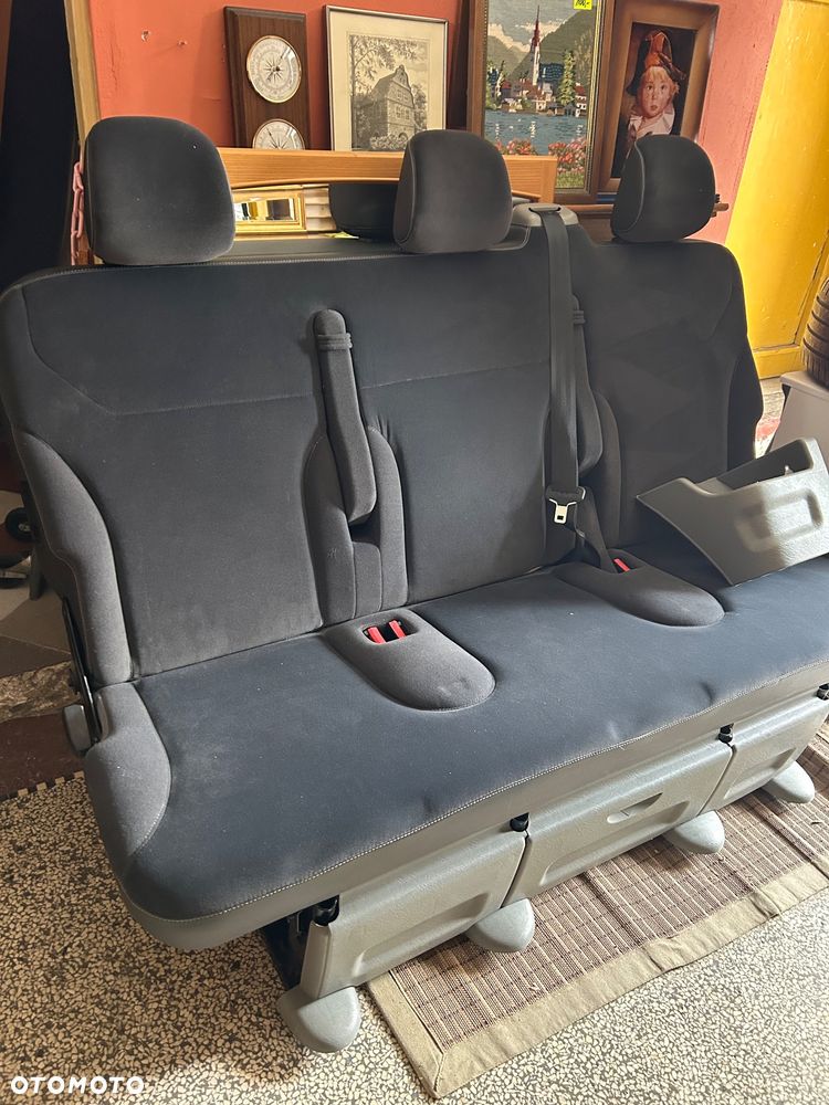 :**Kanapa tylna 3-osobowa Renault Trafic / Vivaro / Primastar – komplet, bardzo dobry stan - 1