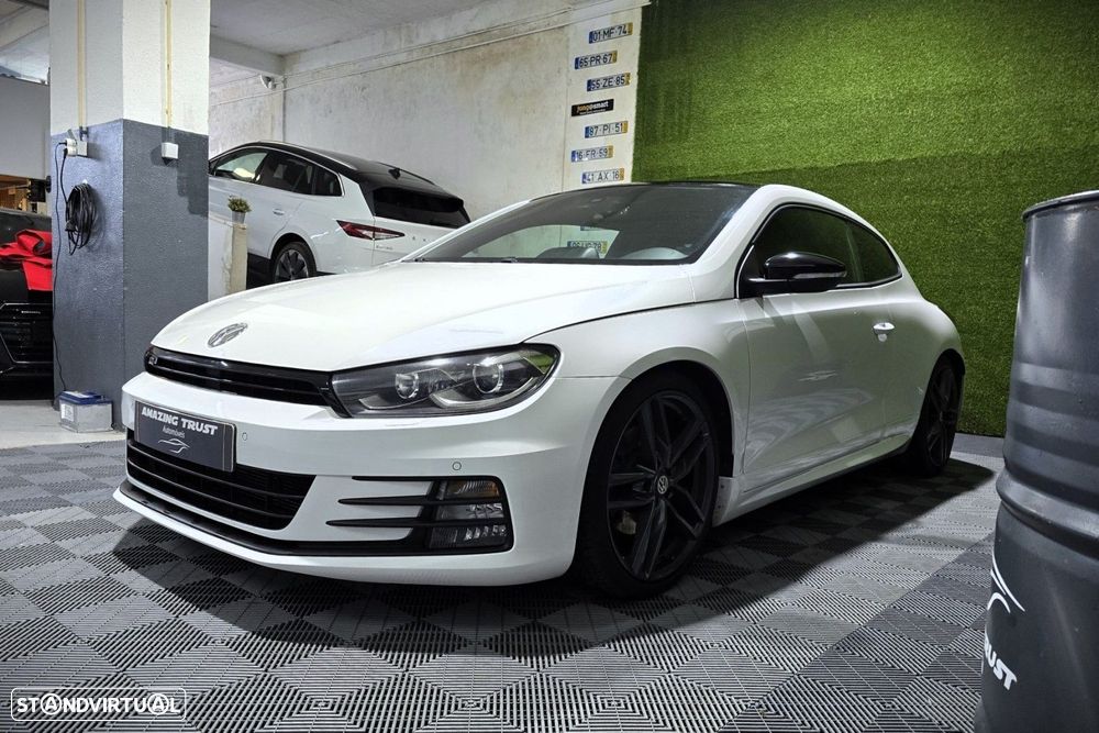 VW Scirocco 2.0 TSI BlueMotion DSG - 3