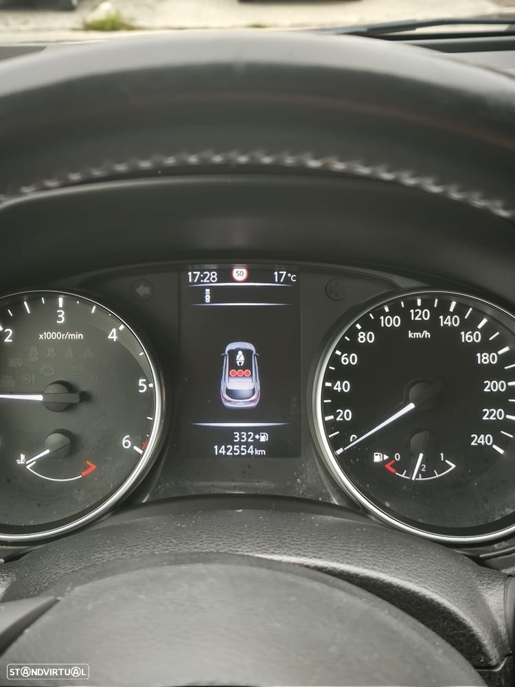 Nissan Qashqai 1.5 dCi N-Connecta - 11