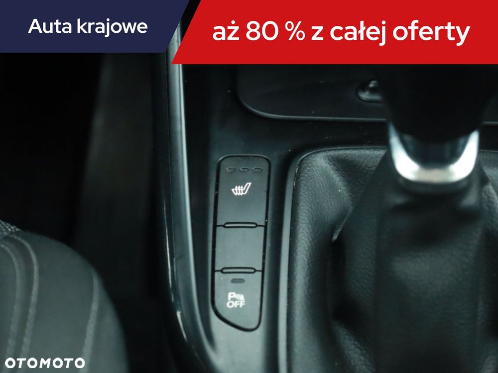 Kia Carens - 16