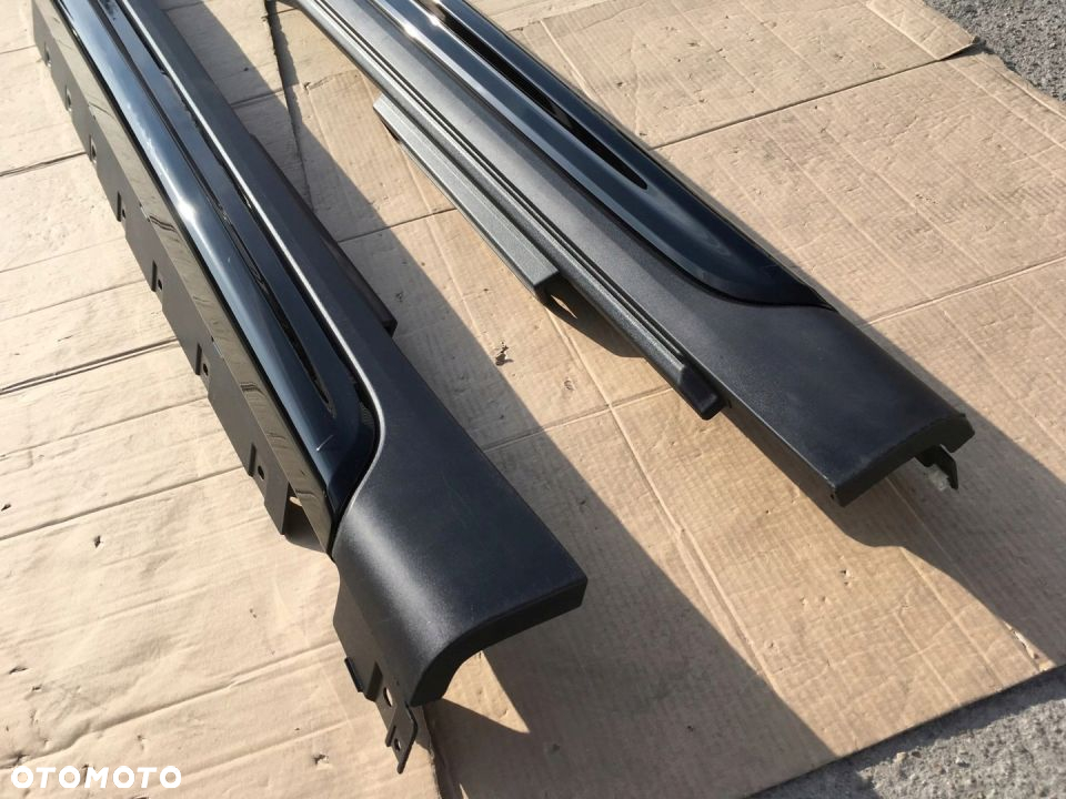 Listwa progowa boczna PRAWA - MINI Cooper Countryman F60 S - 2