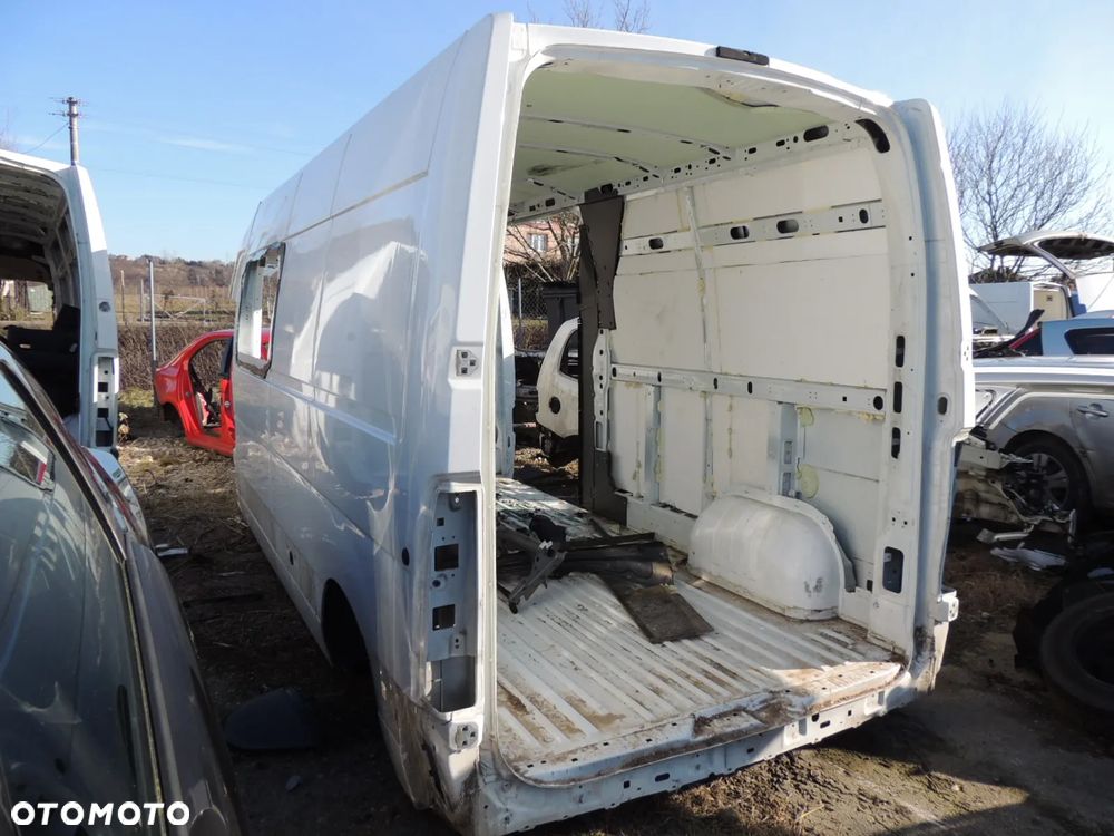 Ćwiartka błotnik bok Renault Master III L3H2 - 1