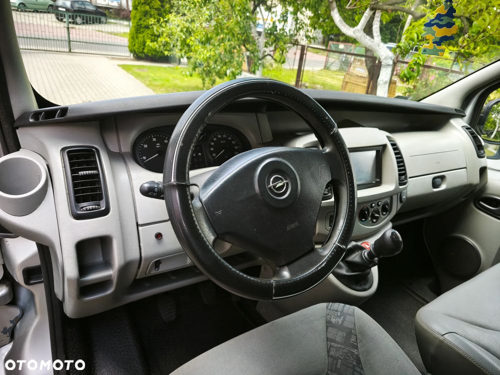 Opel Vivaro - 21