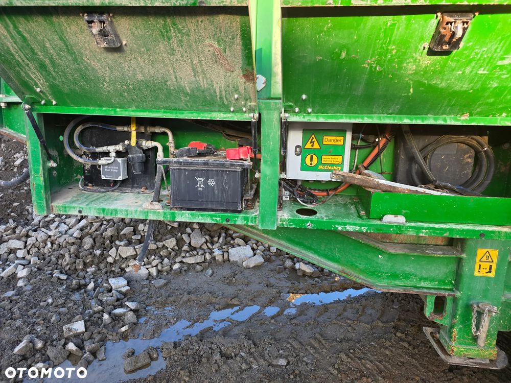 McCloskey J40V2 - 32