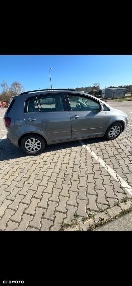 Volkswagen Golf Plus 2.0 TDI Comfortline - 8