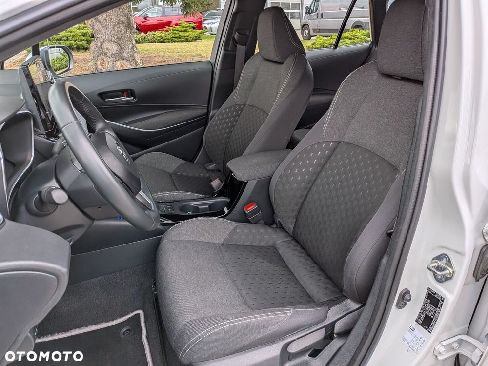 Toyota Corolla 1.8 Hybrid Comfort - 22
