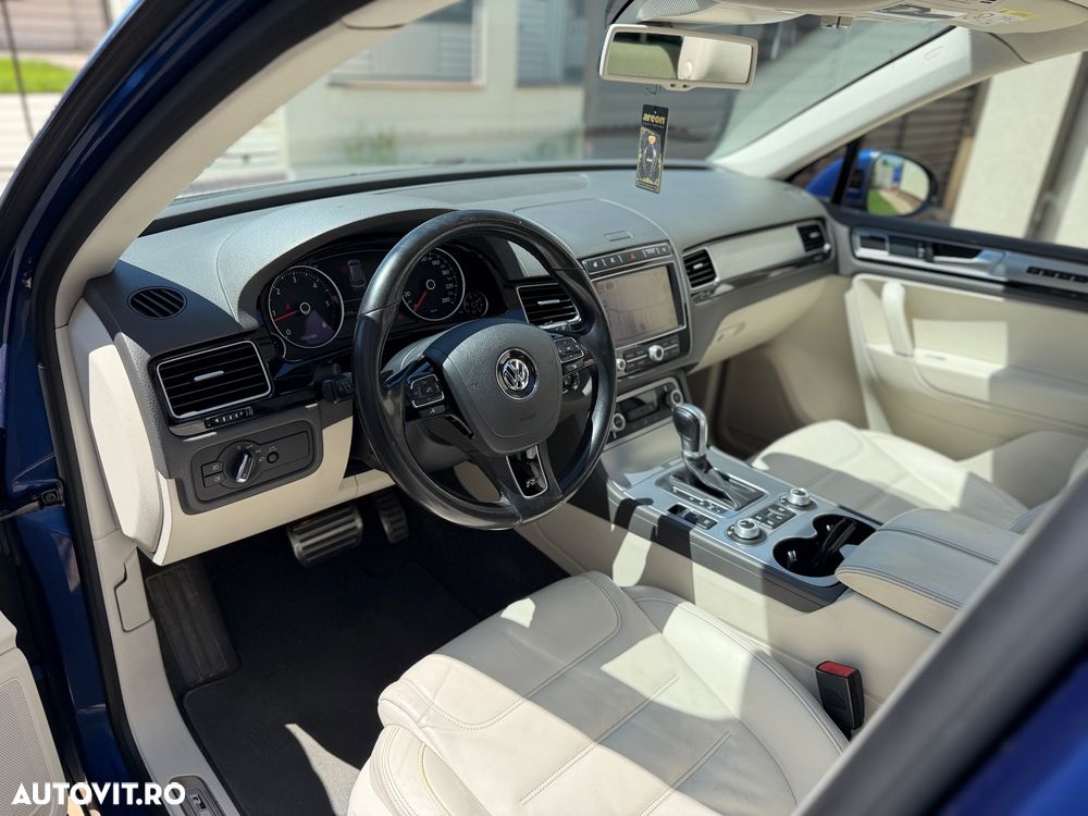 Volkswagen Touareg - 13