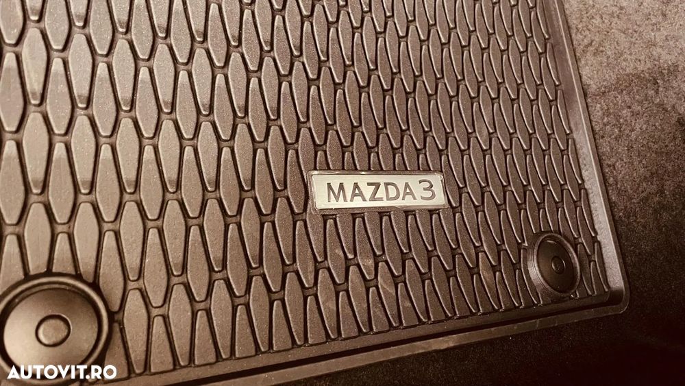 Mazda 3 FASTBACK e-SKYACTIV-X 186 M HYBRID Aut. CENTRE-LINE - 18