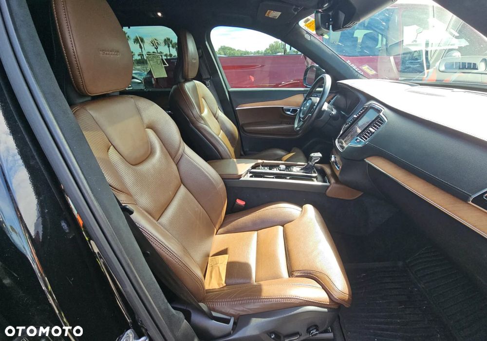 Volvo XC 90 - 14