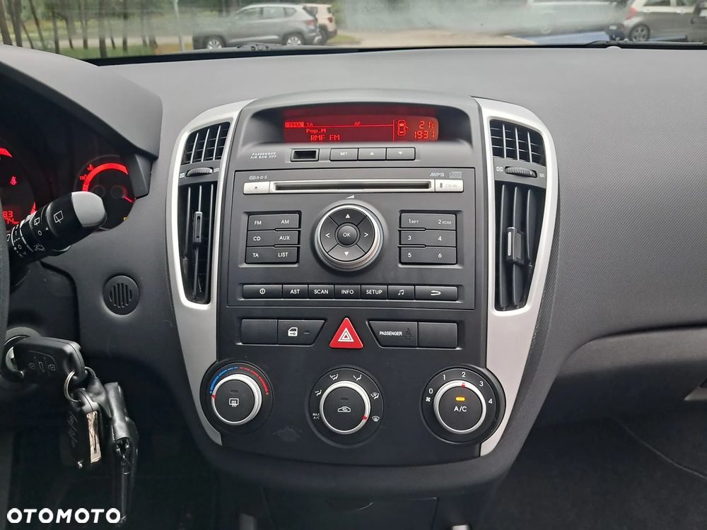 Kia Ceed 1.4 Comfort + - 15
