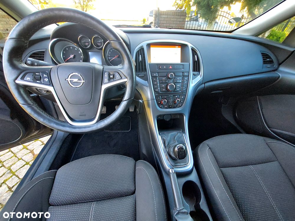 Opel Astra 1.4 Turbo Design Edition - 6