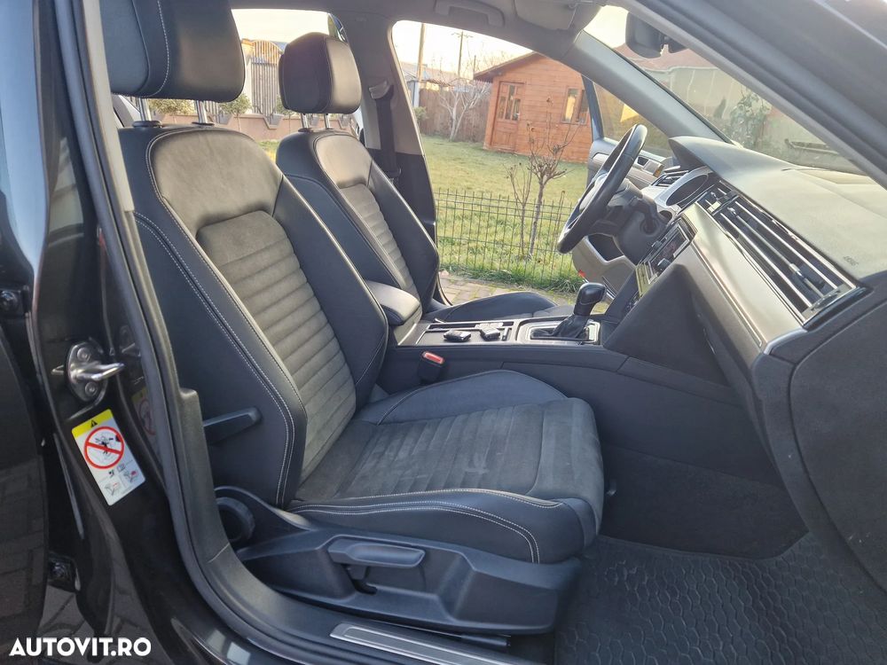 Volkswagen Passat 2.0 TDI DSG Highline - 12