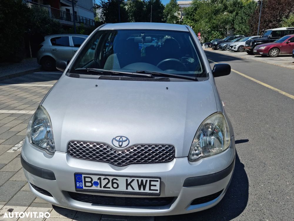 Toyota Yaris 1.0 Base - 2