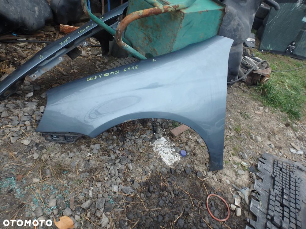 Błotnik lewy VW Jetta Golf Kombi LA6R - 1