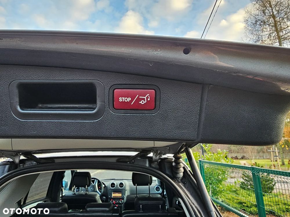 Mercedes-Benz ML 350 BlueTEC 4Matic 7G-TRONIC DPF - 11