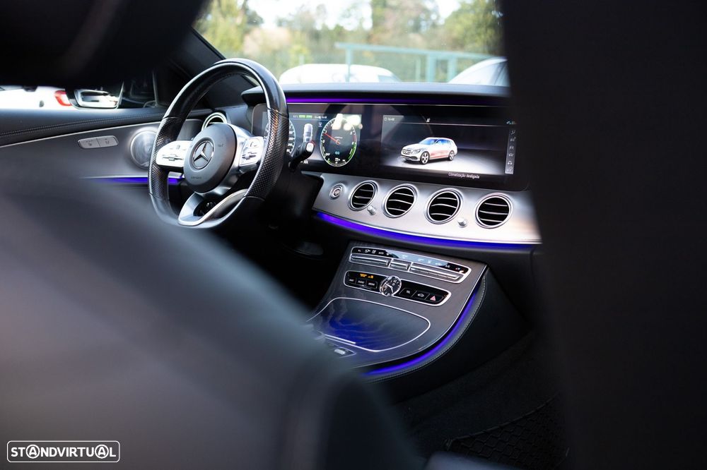 Mercedes-Benz E 300 de AMG Line - 38