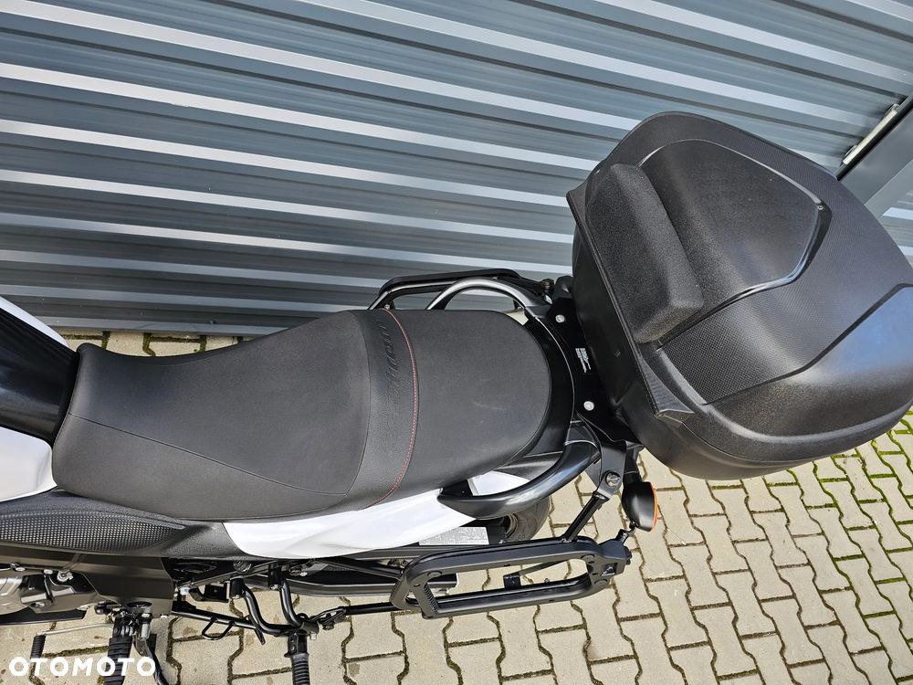 Suzuki DL - 14