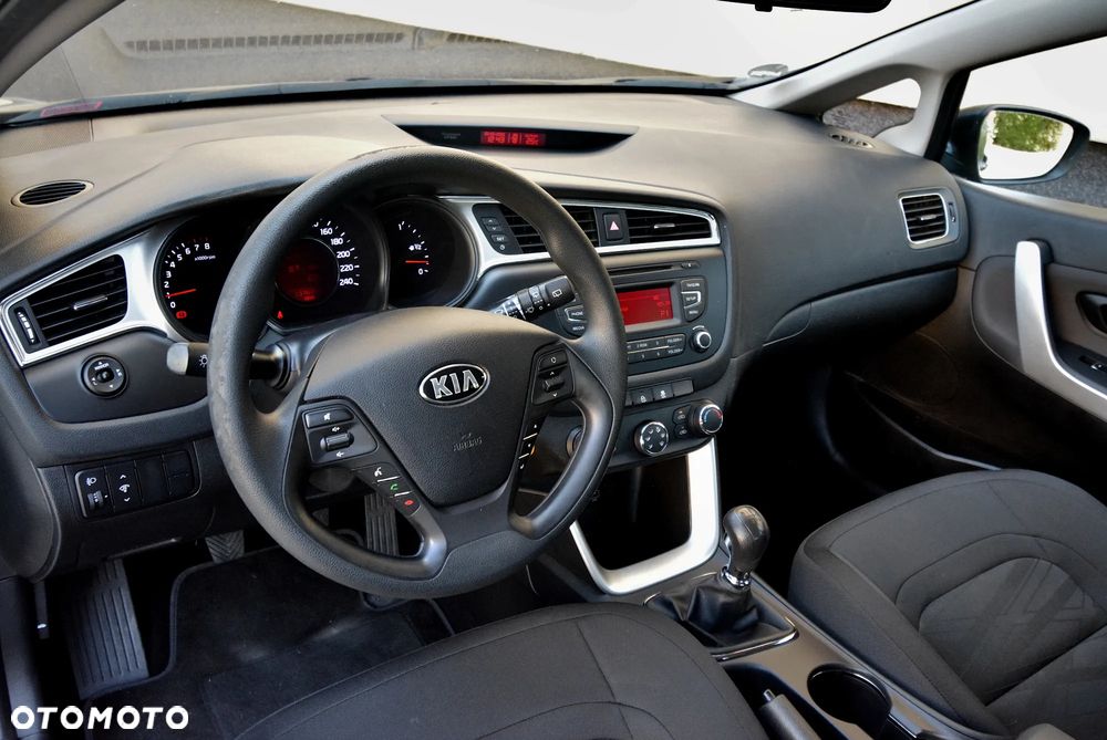 Kia Ceed 1.6 GDI Edition 7 - 13