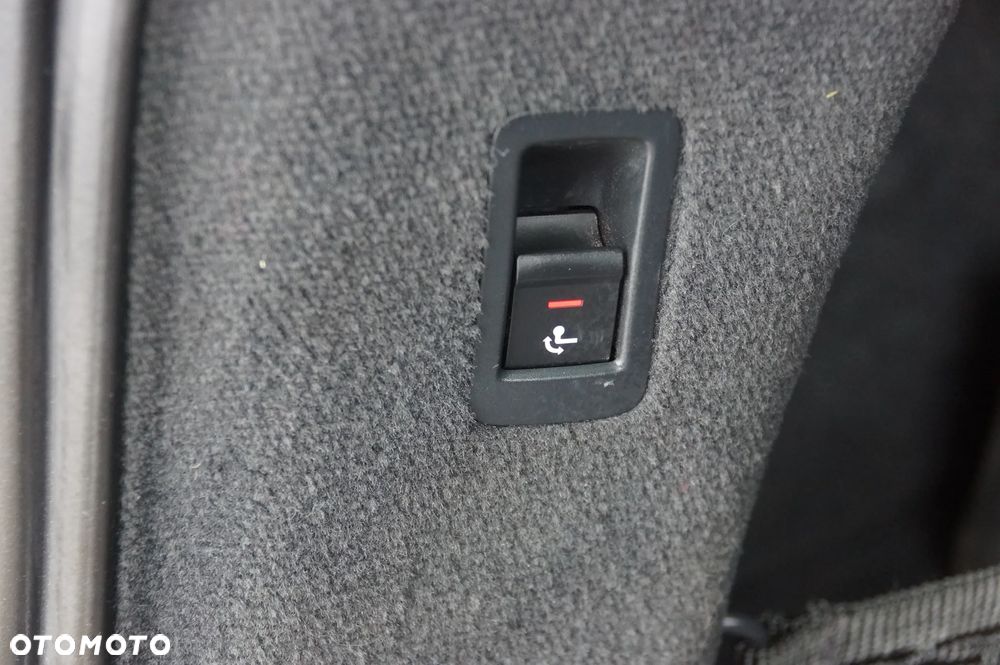 Audi A6 Avant 40 TDI quattro S tronic - 33