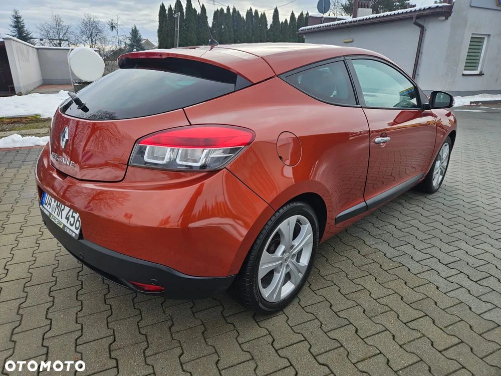 Renault Megane 1.6 Dynamique - 8