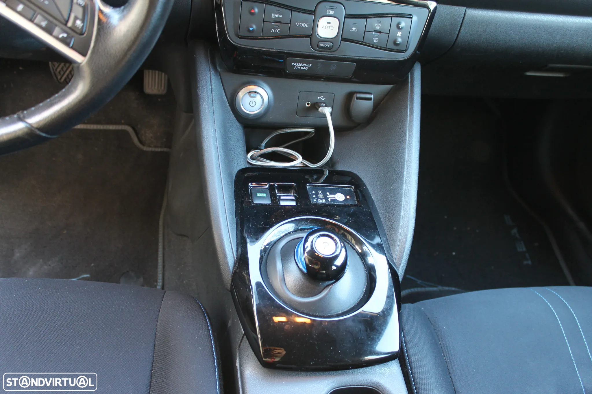 Nissan Leaf N-Connecta - 5