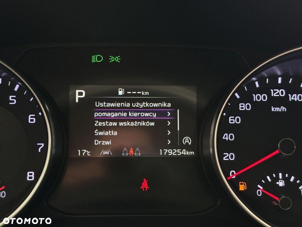 Kia Ceed 1.5 T-GDI M DCT - 24