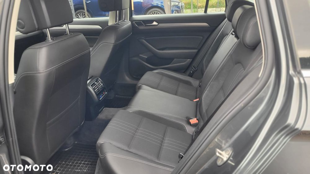 Volkswagen Passat Alltrack 2.0 TDI SCR 4Motion DSG (BMT) - 35