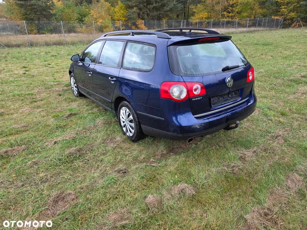 Volkswagen Passat Variant 1.6 Family - 4