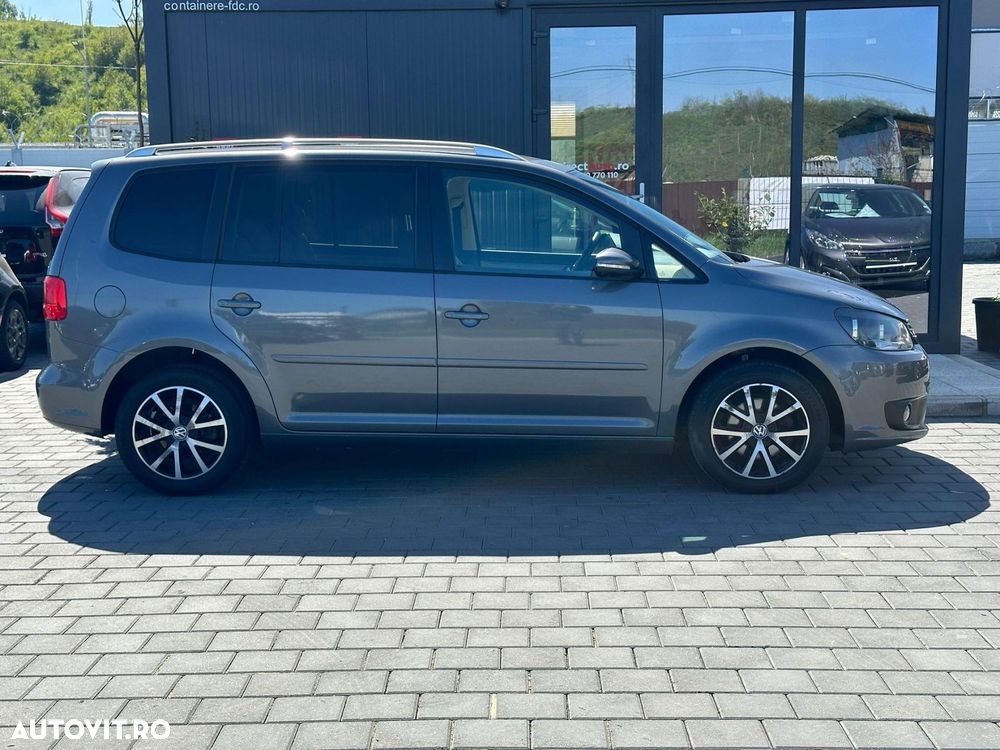 Volkswagen Touran - 5