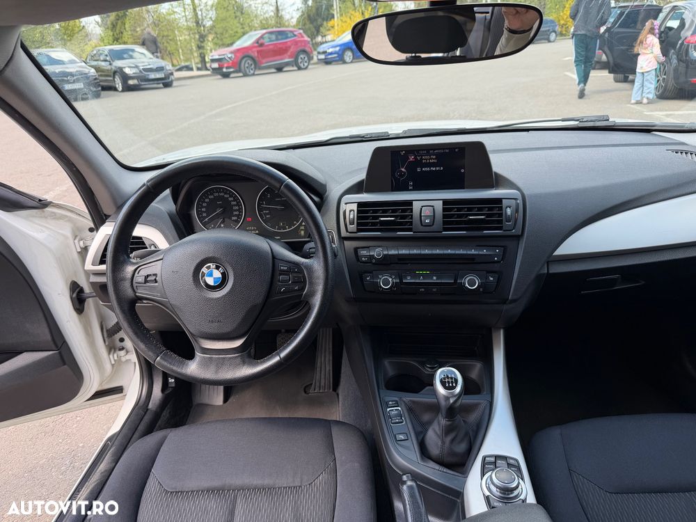 BMW Seria 1 116i - 5