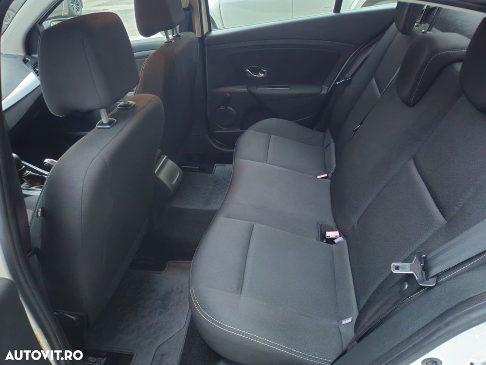 Renault Fluence 1.5 dCi Authentique - 8