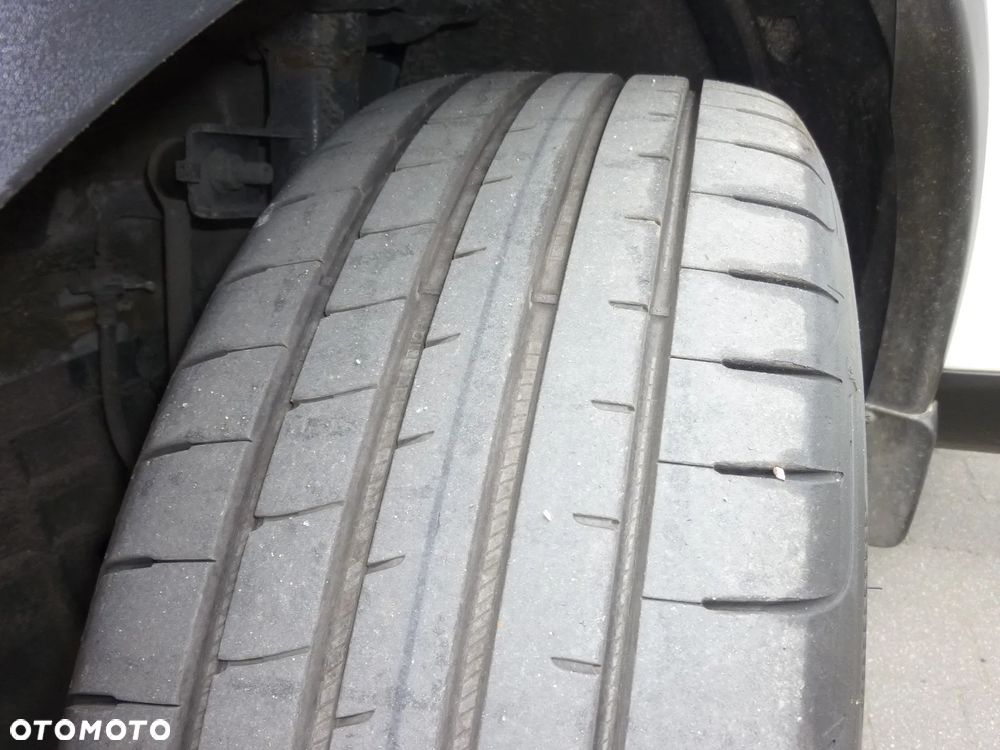 Nissan Qashqai 1.3 DIG-T N-Connecta DCT - 19