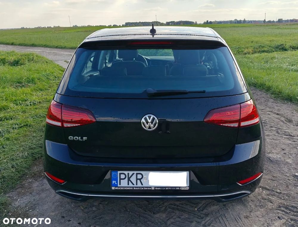 Volkswagen Golf - 4