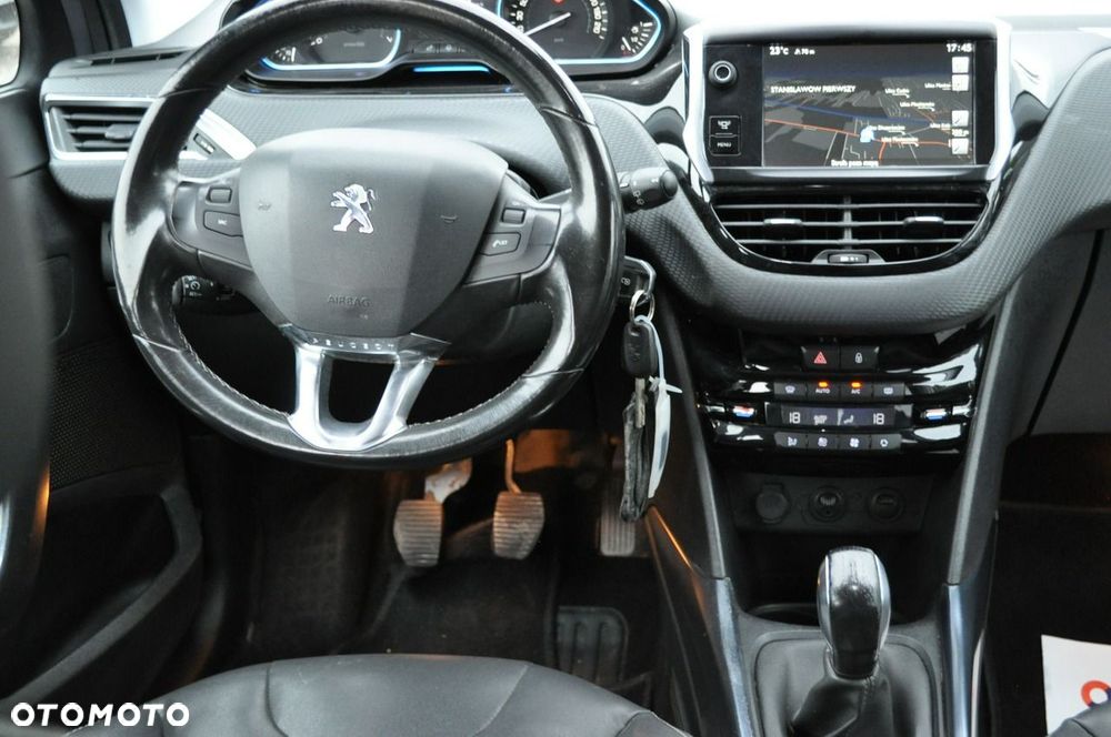 Peugeot 2008 120 VTI Allure - 23