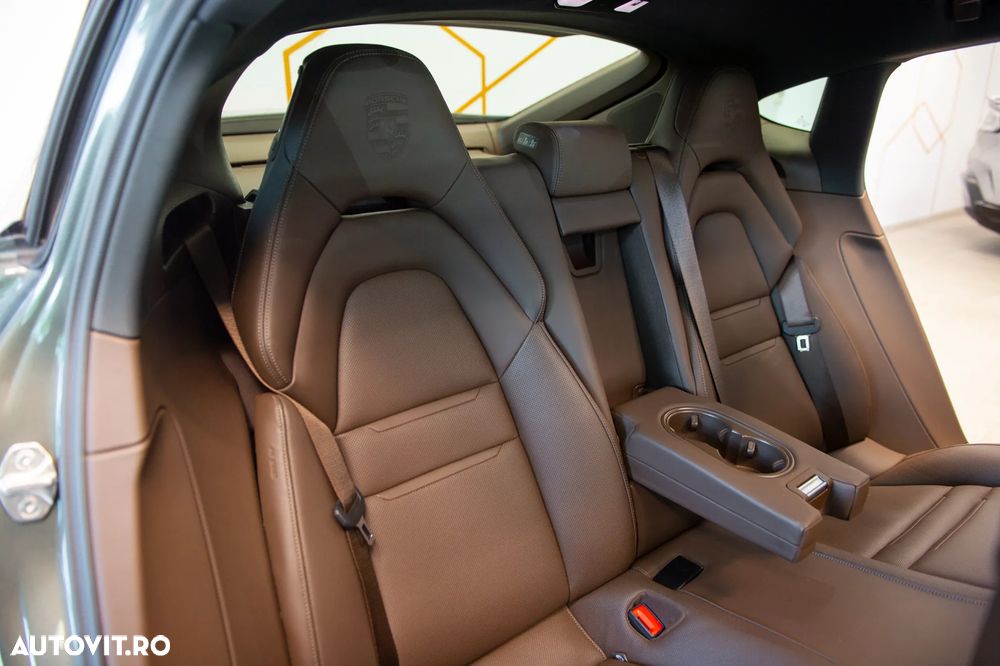 Porsche Panamera 4 E-Hybrid Executive - 34