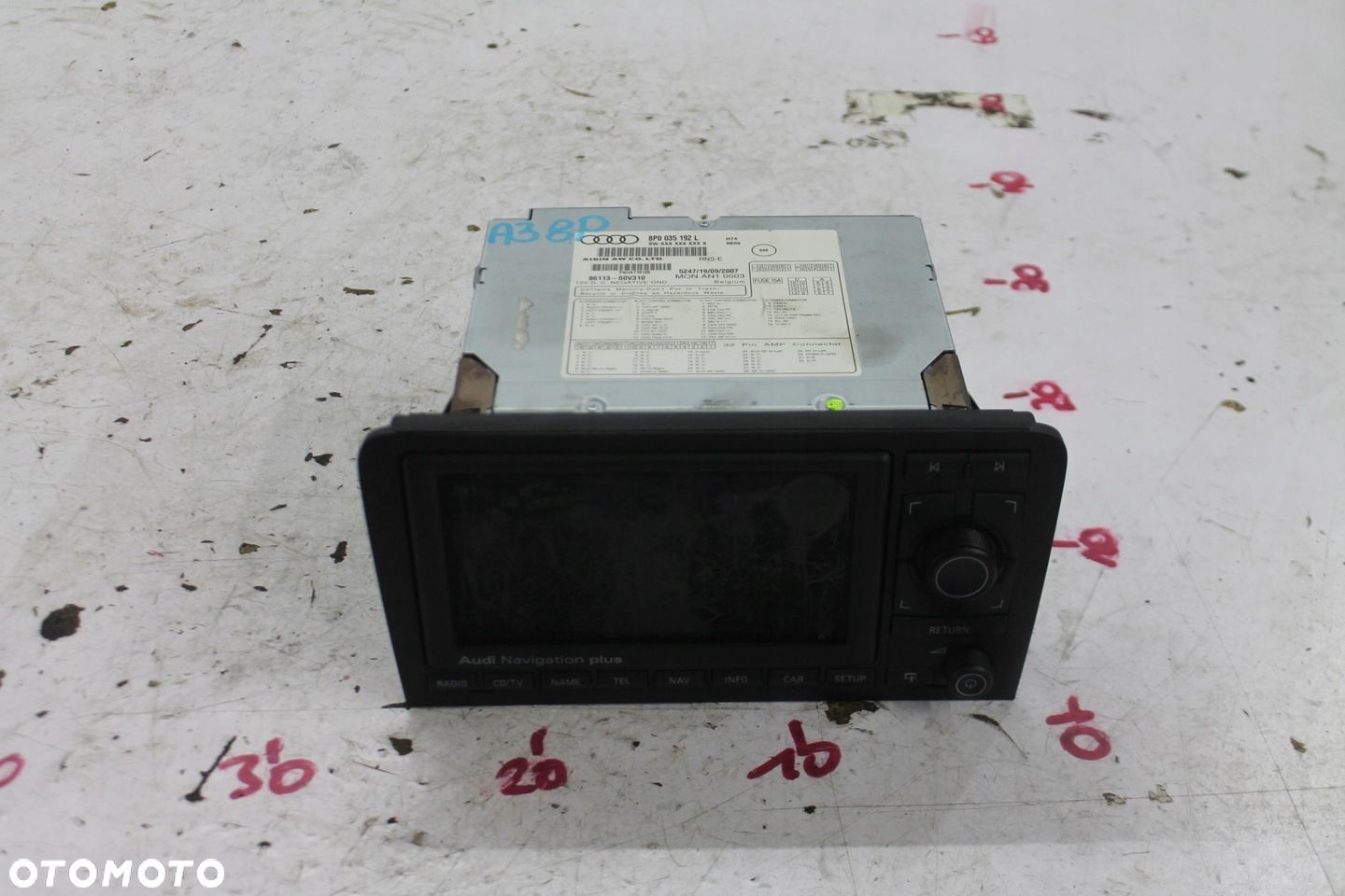 RADIO FABRYCZNE NAVI 8P0035192L AUDI A3 8P 05-08 - 1