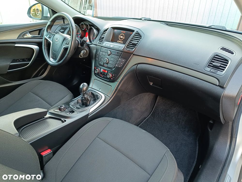 Opel Insignia 1.6 Turbo Design Edition - 13