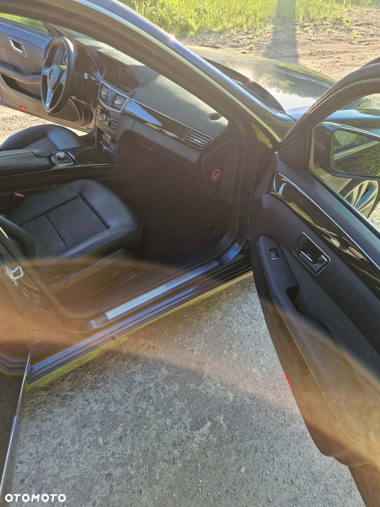 Mercedes-Benz Klasa E 350 CDI DPF 4Matic BlueEFFICIENCY 7G-TRONIC Avantgarde - 16