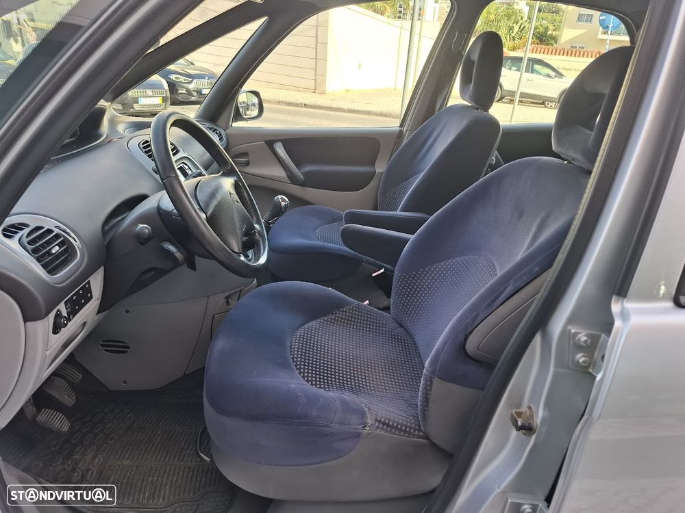 Citroën Xsara Picasso 1.6 HDi Exclusi. - 18