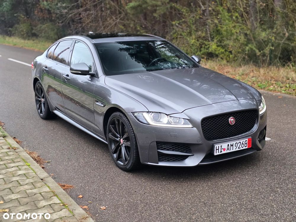 Jaguar XF 2.0 i4D AWD R-Sport - 12
