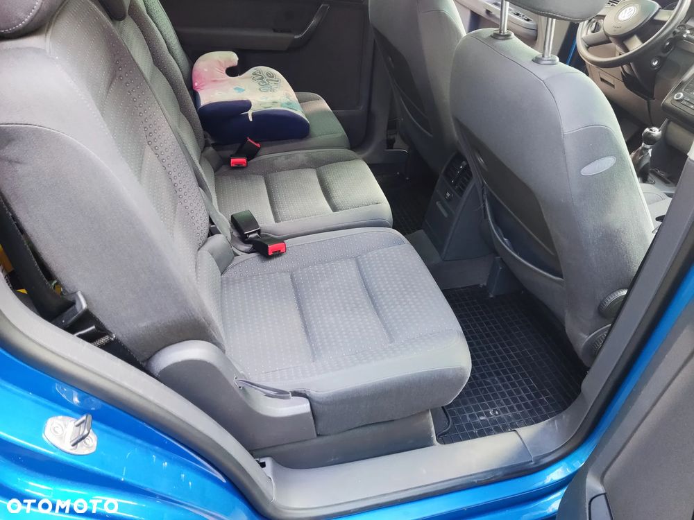 Volkswagen Touran 1.6 FSI Basis - 19