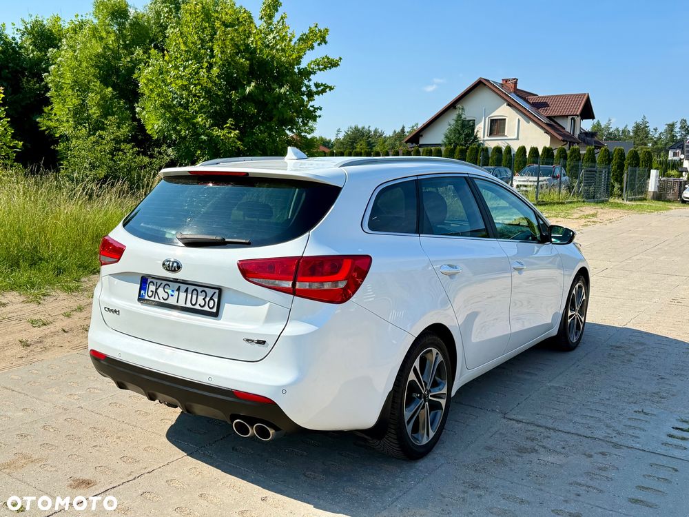 Kia Ceed 1.6 CRDi 136 ISG GT Line - 26