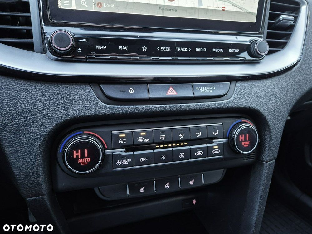 Kia Ceed 1.6 GDI PHEV L Business Line DCT - 28