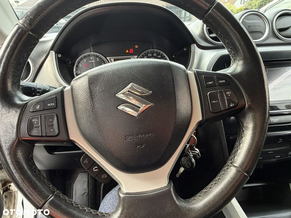 Suzuki Vitara 1.6 Premium 4WD - 13