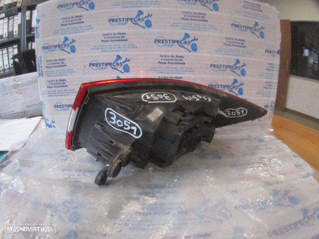 Farol Tras 265553752R RENAULT CLIO 4 FASE 1 2016 1.5DCI 75CV 5P BRANCO ESQ ORIGINAL Apoio Partido - 2