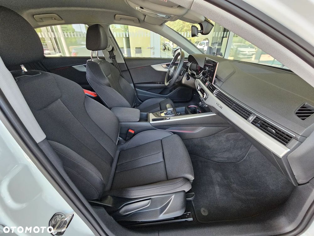 Audi A4 40 TDI Quattro Advanced S tronic - 31