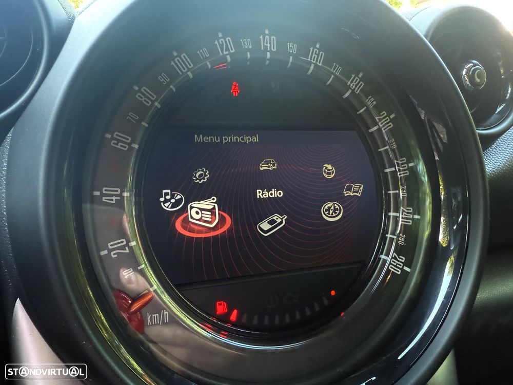 MINI Countryman Cooper D - 16