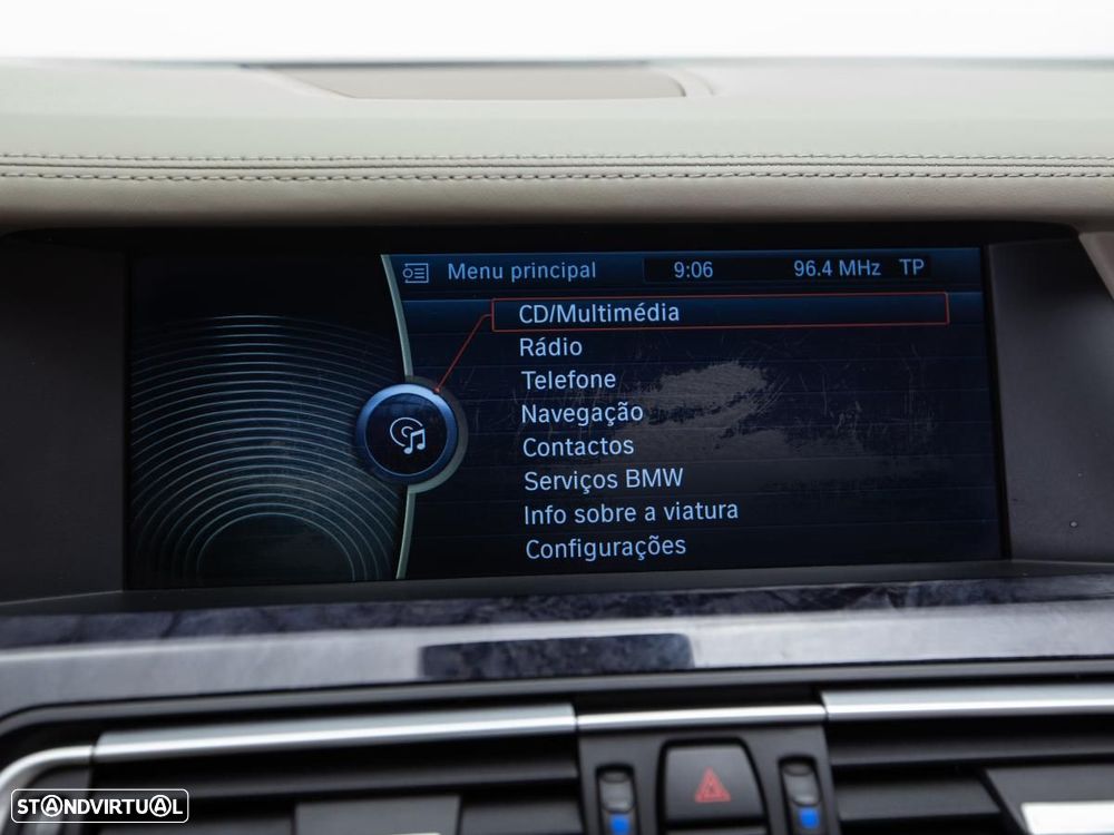 BMW 740 - 28